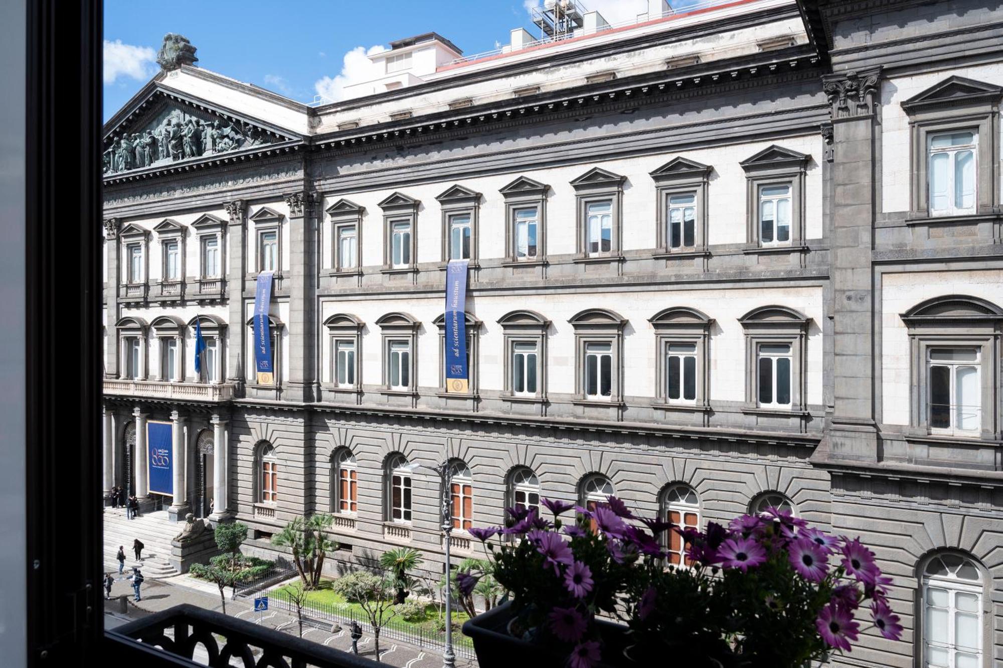 Dimora Angioina * Naples